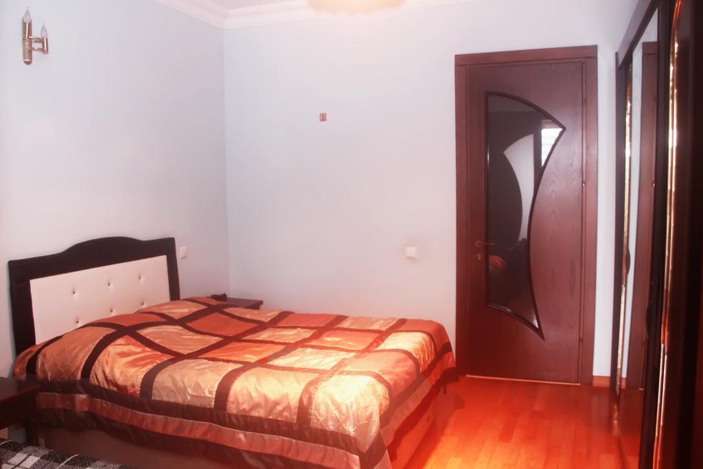 Apartment Rustaveli 57 Batoumi Extérieur photo